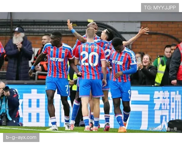 巴西队防线稳固表现亮眼，球迷期待未来赛事再创佳绩