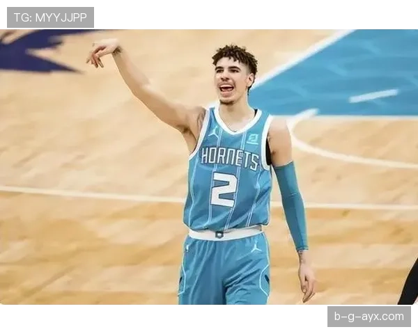 里昂锋线火力全开，状态回暖表现稳定引关注